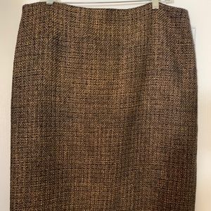 Talbots Black and Gold Skirt, Size 14